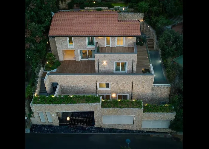 Artist Villa